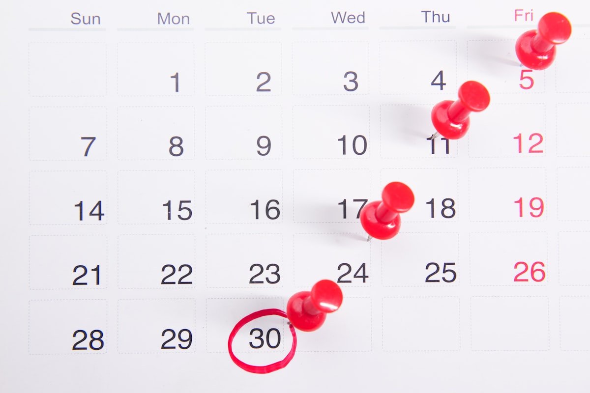 Calendar used to schedule a free boiler installation survey