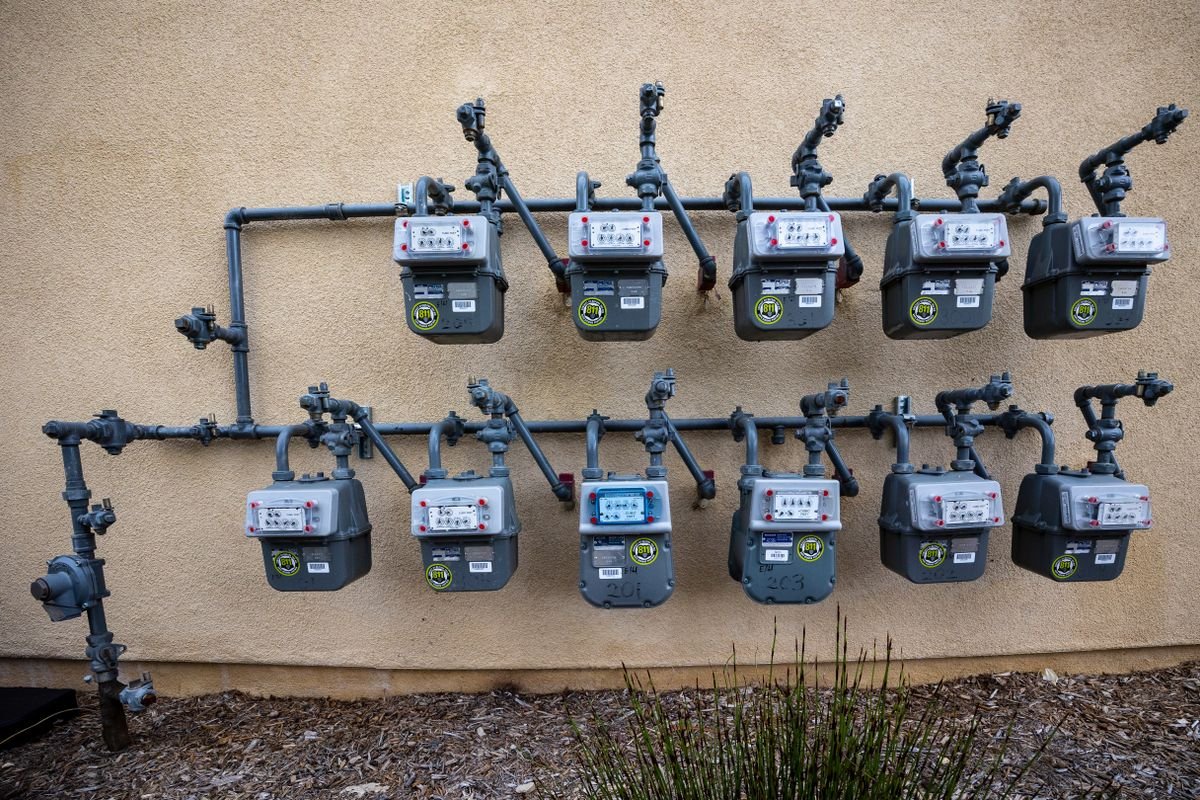 Neat installation of gas meters on an exterior wall